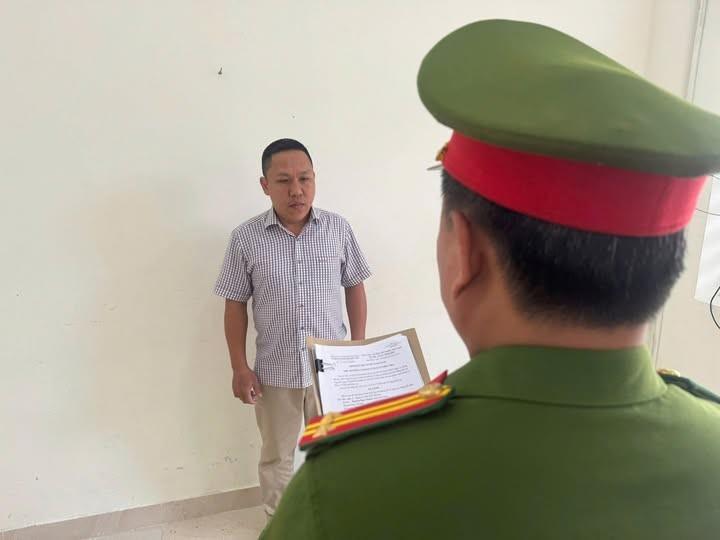 Nguyễn Ngọc Thành vừa bị Phòng Cảnh sát hình sự Công an TP Đà Nẵng bắt tạm giam để điều tra về hành vi “Lừa đảo chiếm đoạt tài sản”.