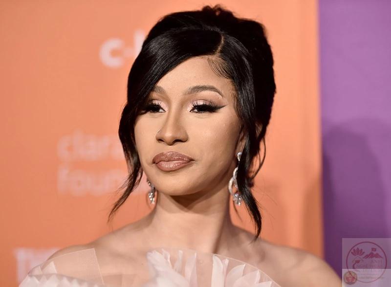 Nữ rapper Cardi B
