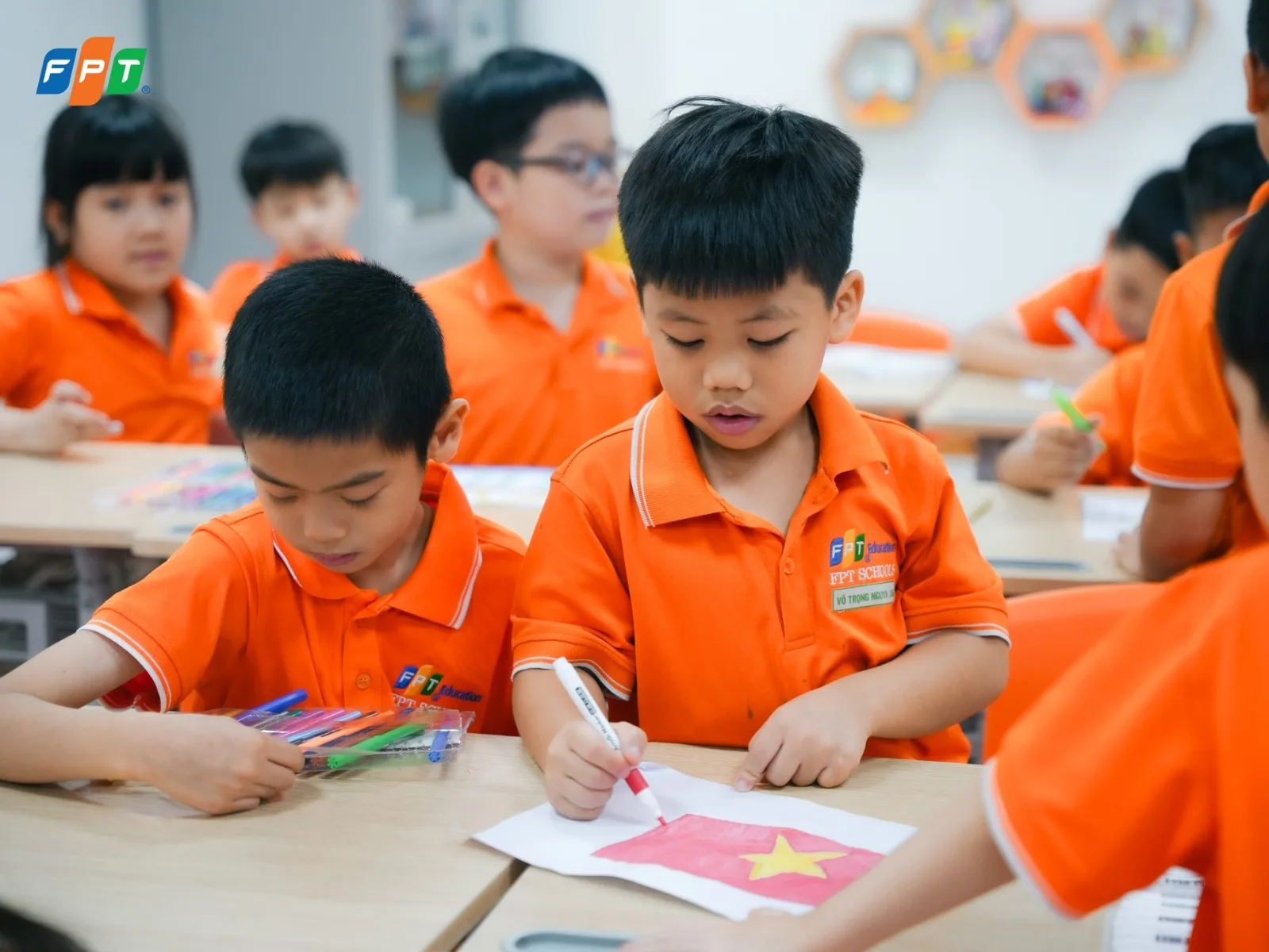Tư duy hệ thống tiếng anh là gì?