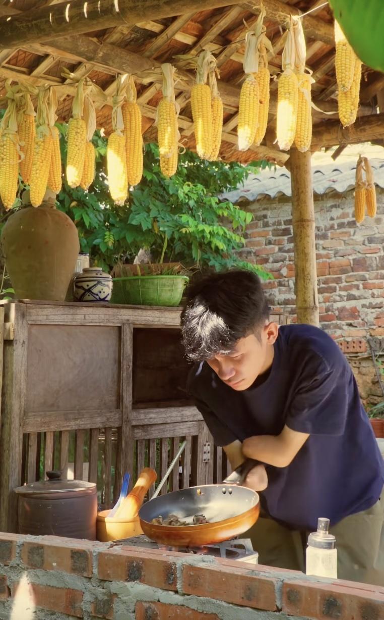 chang trai cut tay anh 3