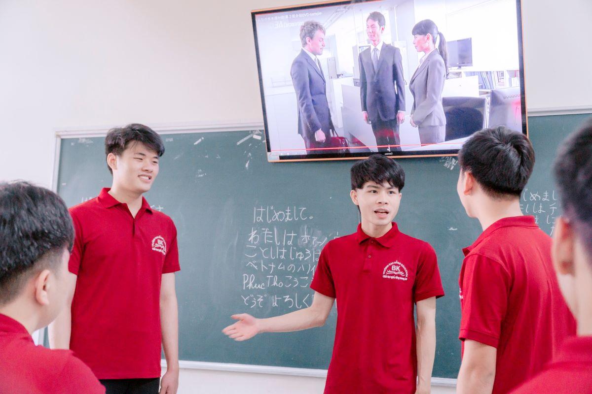 Trường Cao đẳng Bách khoa đào tạo những ngành gì
