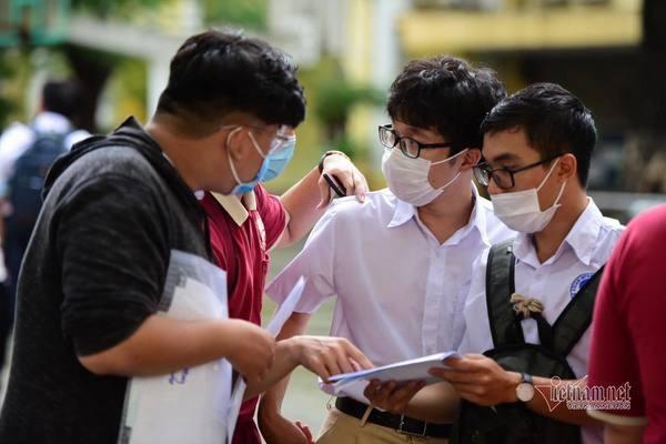 de thi toan vao 10 nam 2022 quang ninh 1 jpg