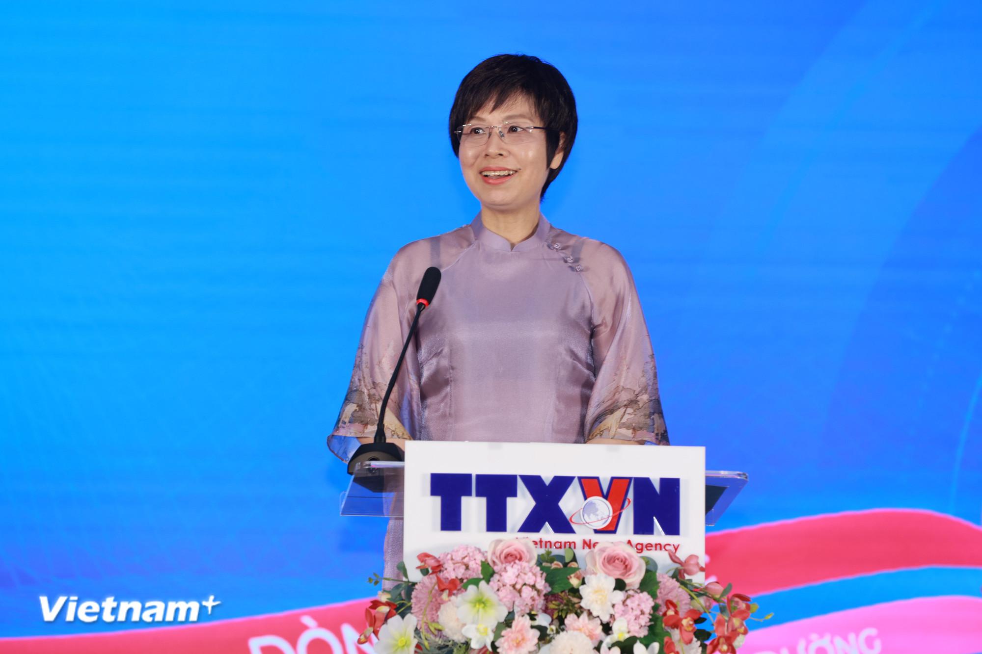 vna-potal-le-trao-giai-thuong-bao-chi-thong-tan-xa-viet-nam-nam-2024-7995303.jpg