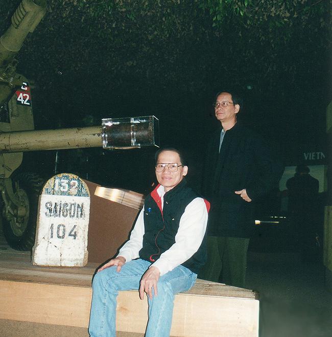 hoan canh sang tac cua bai que huong 1 jpg