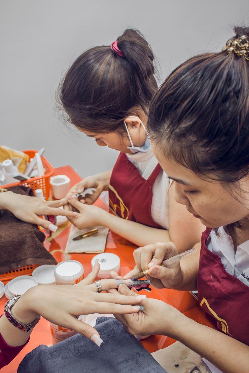 nail bai tien len 1 jpg