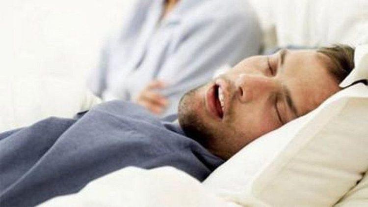 Khó thở khi nằm là tình trạng bất thường khi một người cảm thấy khó thở khi nằm thẳng