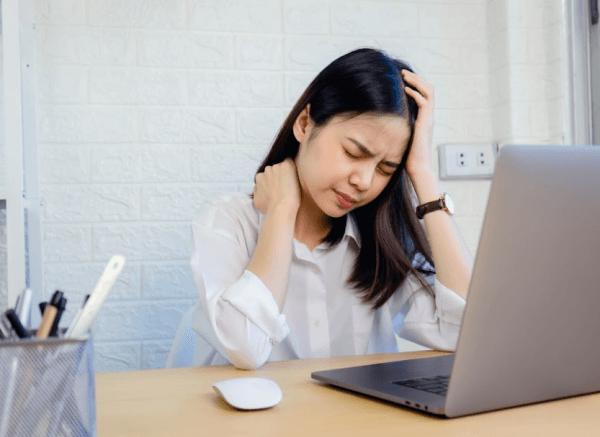 Bị đau nửa đầu có thể xảy ra khi ngủ dậy