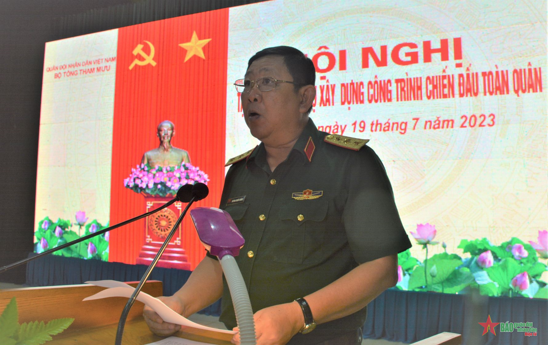 trinh chien jpg