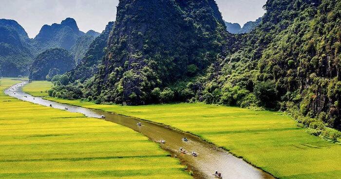 Tổng hợp mở bài về bài thơ Đất nước của Nguyễn Khoa Điềm