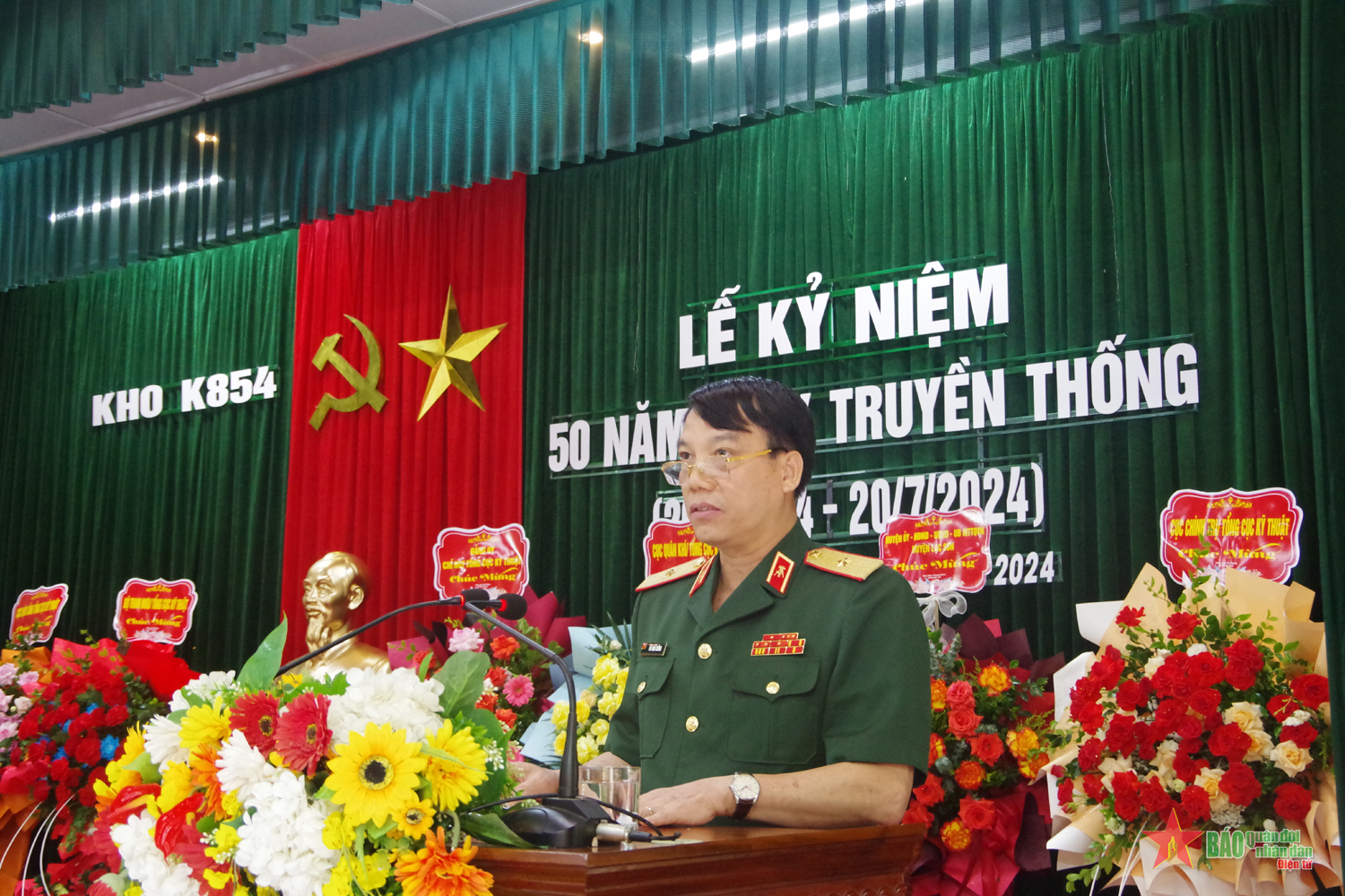 anh mang nam k8 jpg
