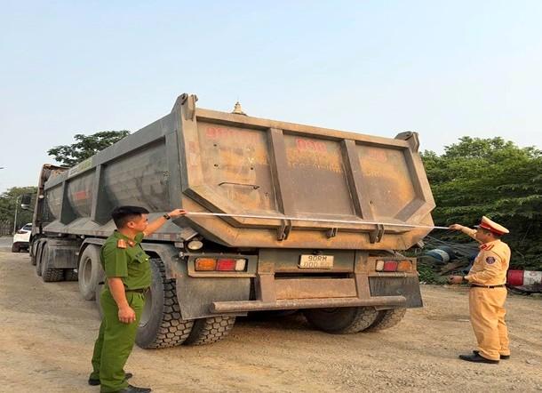 Công an tỉnh Ninh Bình tổng rà soát phương tiện tải trọng lớn từ 15 tấn trở lên