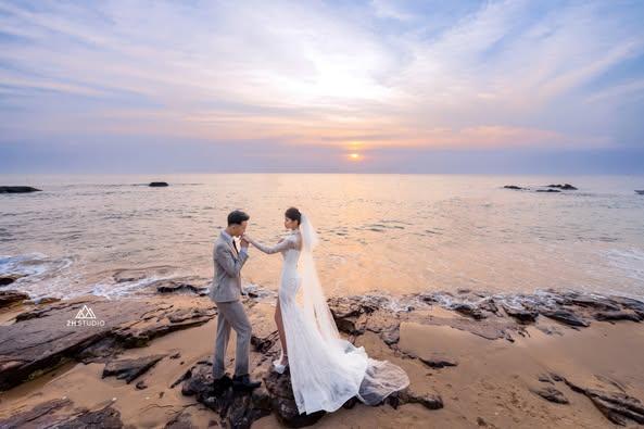 Chụp ảnh cưới ở biển