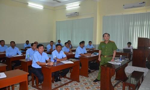 gai xinh khoe lon dep 1 jpg