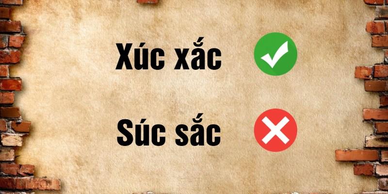 xúc xắc hay súc sắc