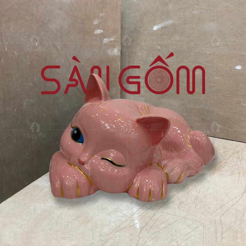 ong-tiet-kiem-hinh-con-meo-dang-nam-mau-hong-ve-chi-vang-1