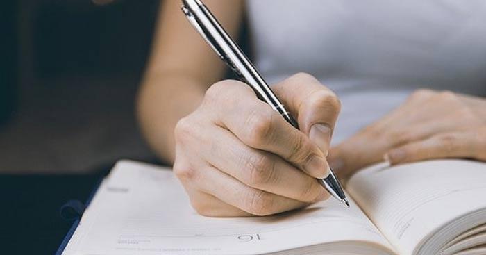 Viết bài luận về bản thân