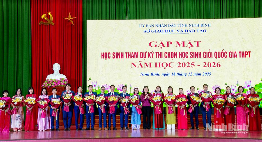 Gặp mặt học sinh tham dự Kỳ thi chọn học sinh giỏi quốc gia THPT năm học 2025 - 2026